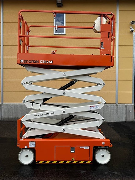 Snorkel Saxlift S3226E - NY 2 of 4