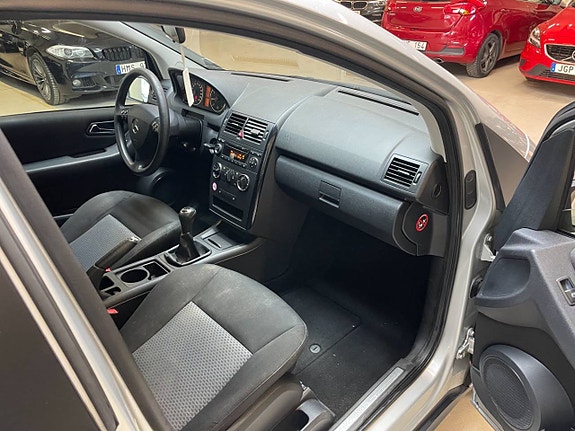 Mercedes-Benz A150 7 of 11