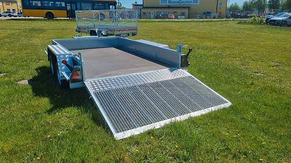 Variant 3518 M3 Maskinsläp 3500 kg 2 of 12