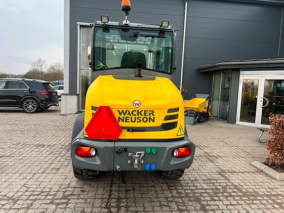 Wacker Neuson WL 52 2 of 11
