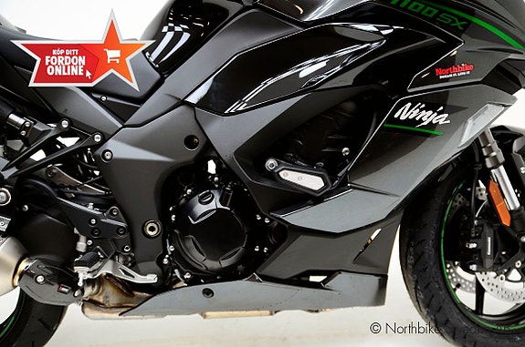 Kawasaki Ninja 1100SX Performance Tourer 4 of 5