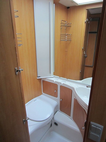 LMC CARAVAN C-F 710/755 TK C-F 710/755 TK 7 of 13