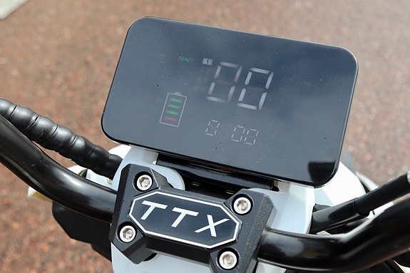 Eloped ES TTX  Vit 60km, Klass 2 (25 km/h) 9 of 15