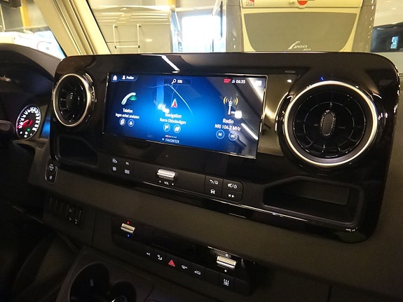 Hymer I 880 " Enkelsängar " Automat " MB chassi " 26 of 30