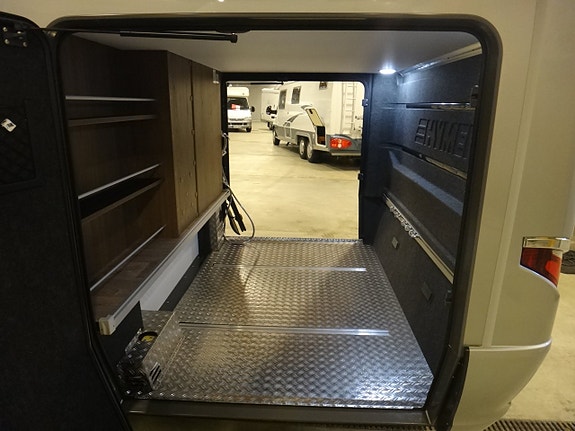 Hymer I 880 " Enkelsängar " Automat " MB chassi " 28 of 30