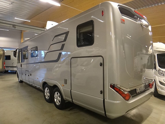 Hymer I 880 " Enkelsängar " Automat " MB chassi " 6 of 30