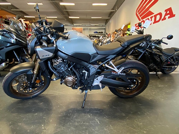 Honda CB650R E-Clutch