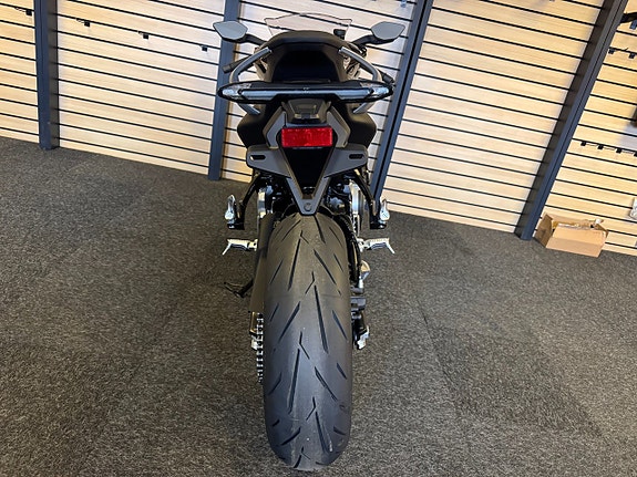 CFMOTO 675SR-R RACING 36-månader RÄNTEFRITT Nebula black-26 13 of 13