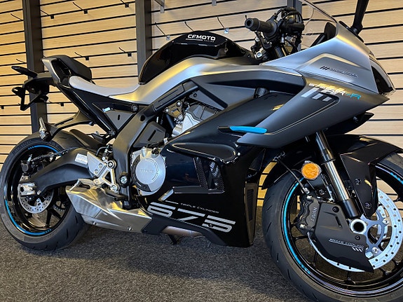 CFMOTO 675SR-R RACING 36-månader RÄNTEFRITT Nebula black-26