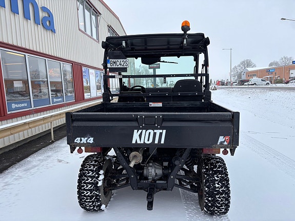-- Kioti UTV K9 2400 5 of 8