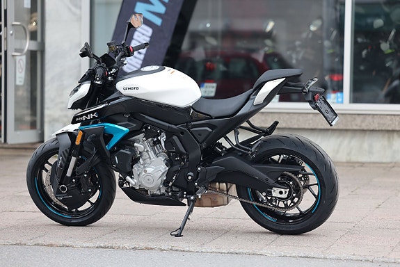 CFMOTO 675 NK | Glacier White |  RÄNTEFRITT 11 of 17
