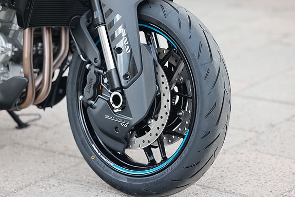 CFMOTO 675 NK | Glacier White |  RÄNTEFRITT 8 of 17