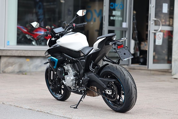 CFMOTO 675 NK | Glacier White |  RÄNTEFRITT 10 of 17