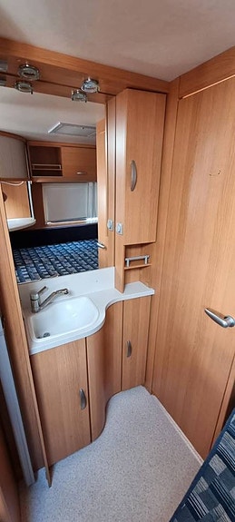 Knaus 450 Sport DB 8 of 11