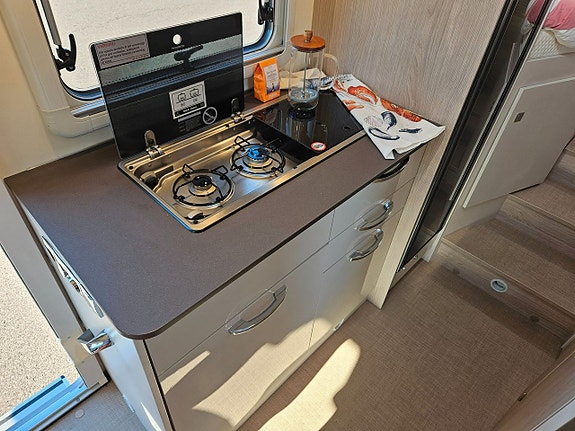 Bürstner T Nexxo Van Active 690 G 140hk/9 stegs aut,Elpatron, förlängd Fiat garanti 23 of 30