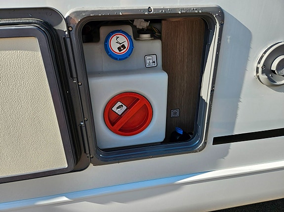 Bürstner T Nexxo Van Active 690 G 140hk/9 stegs aut,Elpatron, förlängd Fiat garanti 16 of 30