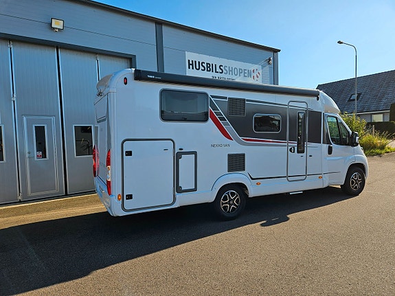 Bürstner T Nexxo Van Active 690 G 140hk/9 stegs aut,Elpatron, förlängd Fiat garanti 9 of 30