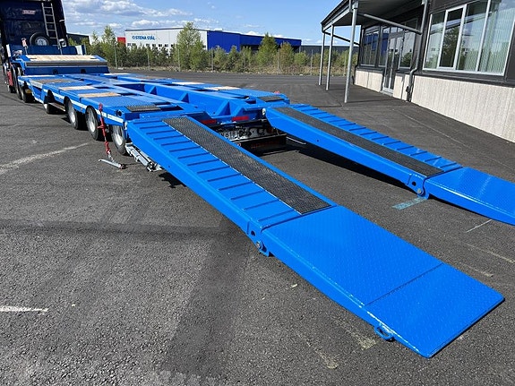 Faymonville 4-axlad maskintrailer hydraulbreddning hjulficka 6 of 6