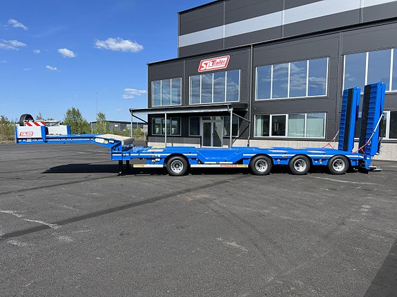 Faymonville 4-axlad maskintrailer hydraulbreddning hjulficka 2 of 5