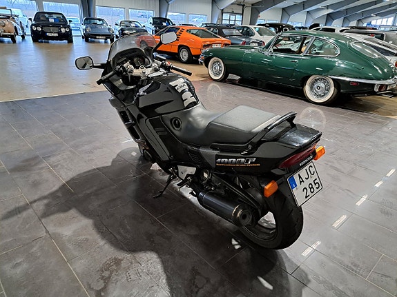 Honda Powersports CBR1000F / Endast 4688 mil! 4 of 7