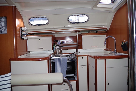 Dufour Gib Sea 43 3 of 4