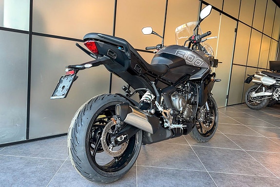 Triumph Tiger 800 Sport 4 of 5