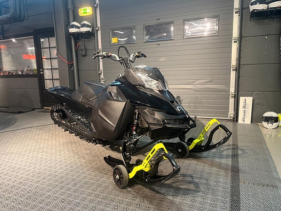 Ski-Doo Summit T3 154" 800 E-Tec - 2016 3 of 11