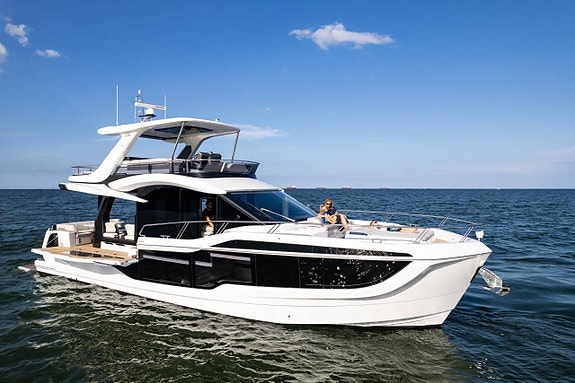 NY Galeon 560 Flybridge/ Galeon 570 Skydeck - Måste upplevas 2 of 12