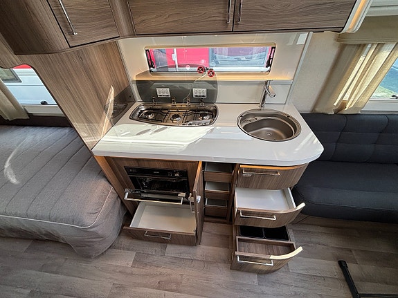 Kabe Safir 600 TDL * Långbäddar * Toa bak * Fabriksny * 2737 kr/mån 14 of 26