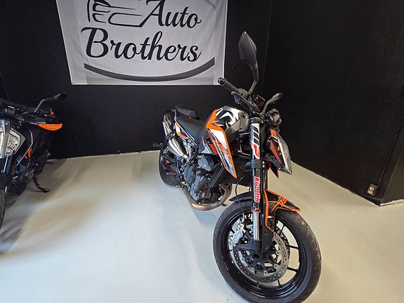 KTM Duke