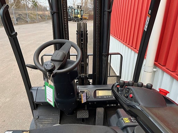 Doosan B 15 T-7 4 of 4