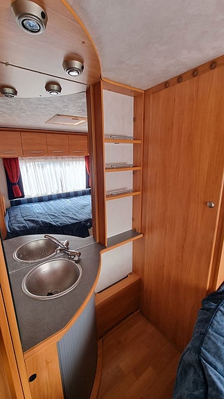 Adria ADORA 562 UP DB 4 of 10