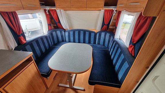 Adria ADORA 562 UP DB 2 of 10