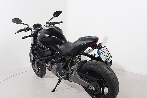 Ducati Monster 821 6 of 8