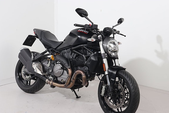 Ducati Monster 821 2 of 8