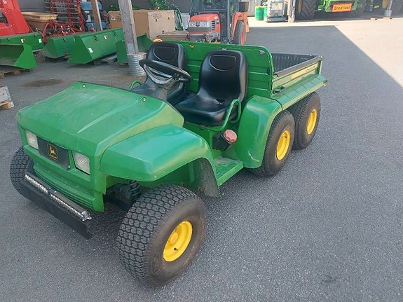 John Deere Gator 4x4