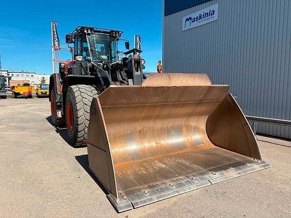 Develon DL480-7 2 of 5