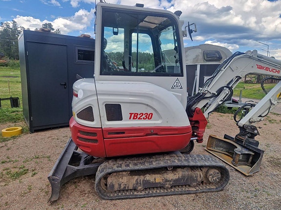 Takeuchi TB 230