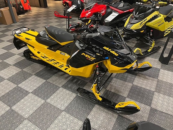 Ski-Doo MXZ X-RS 850 E-TEC -25 *Kampanj -27.000:-* 2 of 3