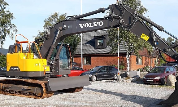 Volvo ECR 235 E , UTHYRES 3 of 10