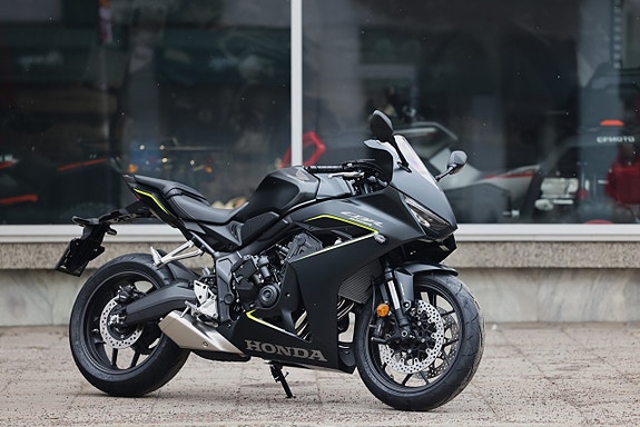 Honda CBR650R E-Clutch Mattsvart | RÄNTEFRITT 2 of 5
