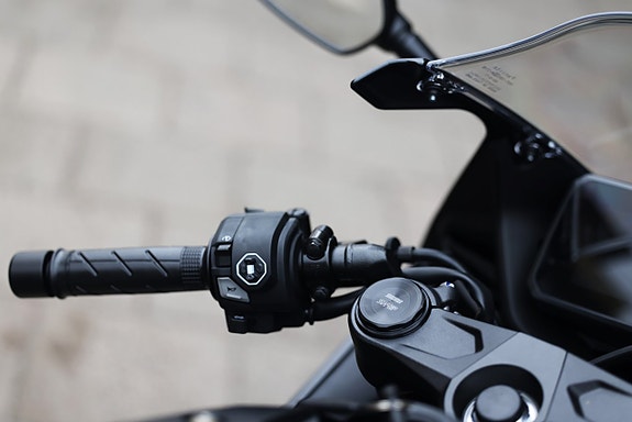 Honda CBR650R E-Clutch Mattsvart | RÄNTEFRITT 13 of 15