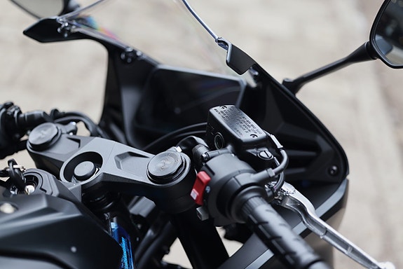 Honda CBR650R E-Clutch Mattsvart | RÄNTEFRITT 9 of 15