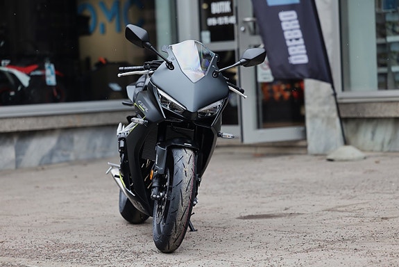 Honda CBR650R E-Clutch Mattsvart | RÄNTEFRITT 4 of 5