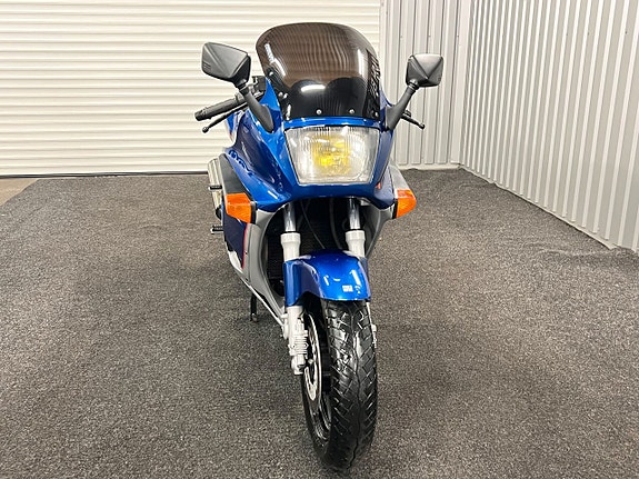 Kawasaki ZX 1000 A 2 of 12