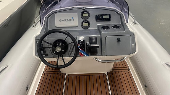 Grand 580 Golden Line -20 med Yamaha F150 -20 5 of 6