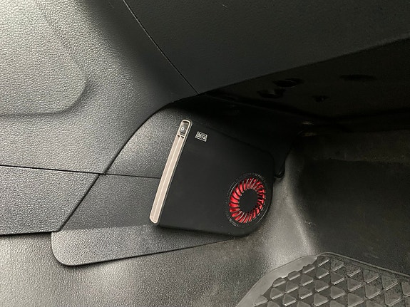 Volkswagen Caddy Maxi 11 of 21