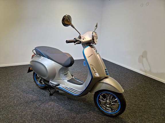 Piaggio Vespa Elettrica L3 70km/h /OUTLET! 2 of 5