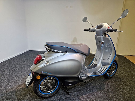 Piaggio Vespa Elettrica L3 70km/h /OUTLET! 3 of 5