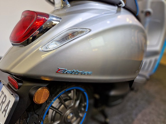 Piaggio Vespa Elettrica L3 70km/h /OUTLET! 4 of 5
